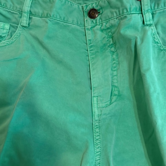 Vineyard Vines Pants - Picture 5 of 6